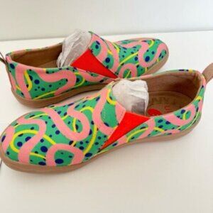 UIN Slip On Shoes Canvas Comfortable Loafers Colorful Happiness Factors Size 6.5